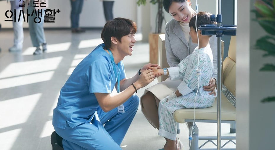 Gambar Drama Persahabatan Dokter Korea : Hospital Playlist 1 - KTIZEN.COM