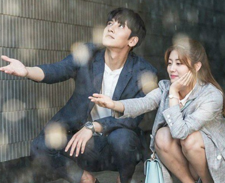 Gambar Rekomendasi Drama Korea dengan Kisah Cinta tak Biasa - KTIZEN.COM