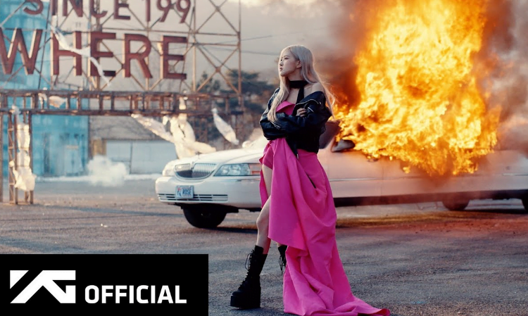 Gambar Rose Blackpink Menggemparkan Dunia Kpop dengan Video Klip Soloist Terbarunya 7 - KTIZEN.COM
