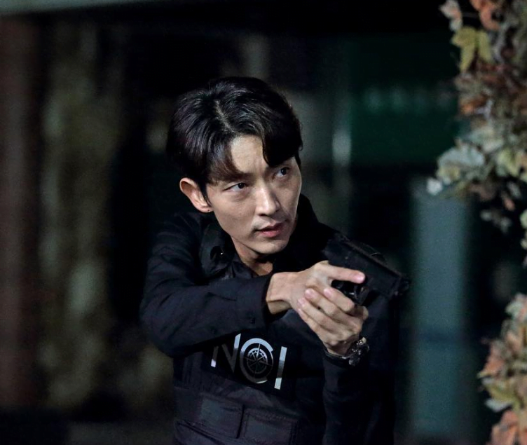 Gambar  Aktor Korea yang Sangat Cocok Memerankan Drama Action 7 - KTIZEN.COM