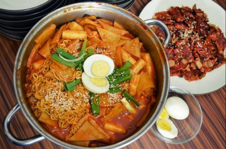 Gambar Makanan Khas Favorit Idol Korea yang Membuat Banyak Orang Menginginkannya 3 - KTIZEN.COM