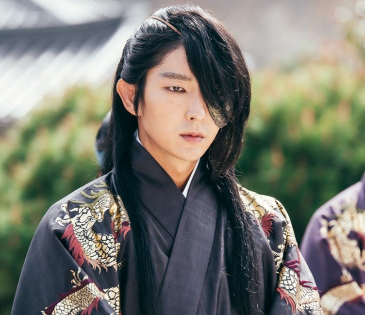 Gambar Berperan Sebagai Laki-laki Dingin, Tokoh-tokoh Ini Justru Menarik perhatian Para Penggemar Serial Drama Korea 1 - KTIZEN.COM
