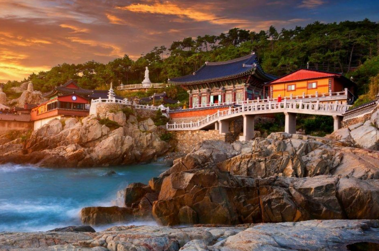 Gambar Tempat Bersejarah di Korea Selatan Yang Sering Dijadikan Rujukan Para Wisatawan 3 - KTIZEN.COM
